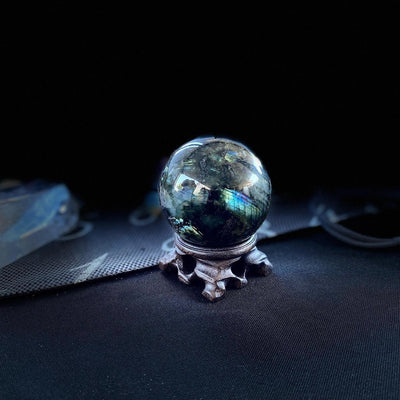 Labradorite Sphere - Blu Lunas Shoppe
