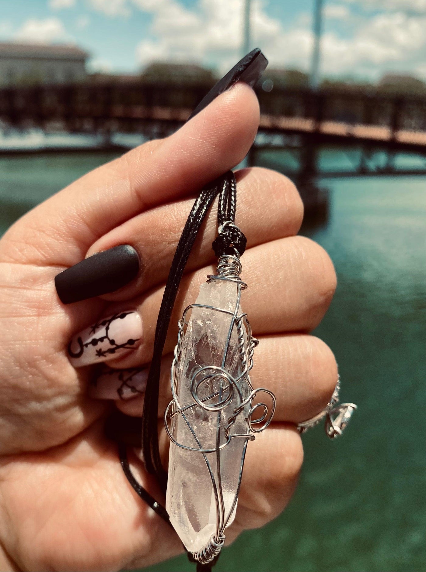 Stainless Steel Clear Quartz Pendant - Blu Lunas Shoppe