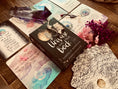 Load image into Gallery viewer, The Universe Has Your Back by Gabrielle Bernstein: Transform Fear to Faith and Guidebook, Original from England. - Blu Lunas Shoppe
